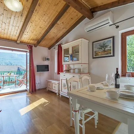 Apartment Napoleon Jelsa (Hvar)
