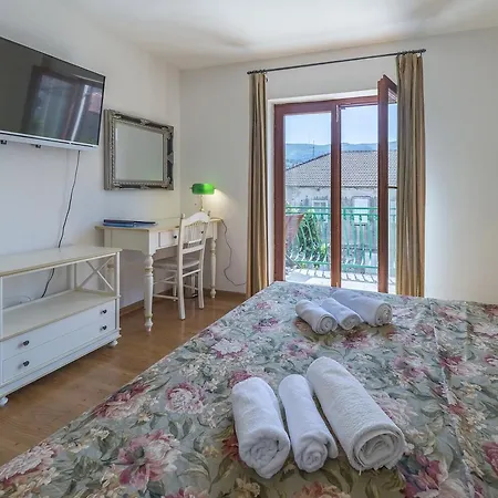 Apartment Napoleon Jelsa (Hvar)