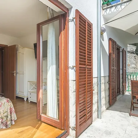 Apartment Napoleon Jelsa (Hvar)