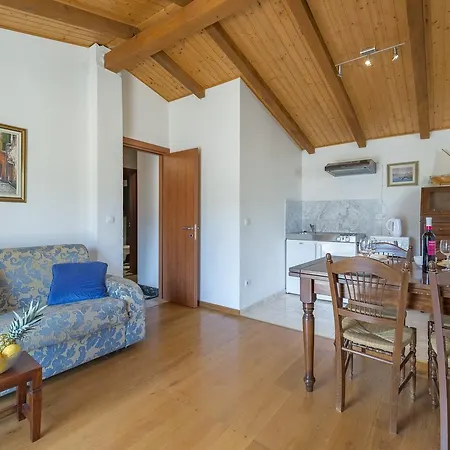 Apartment Napoleon Jelsa (Hvar)