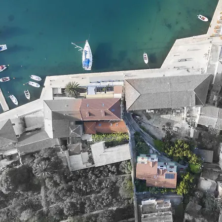 Napoleon Apartamento Jelsa (Hvar)